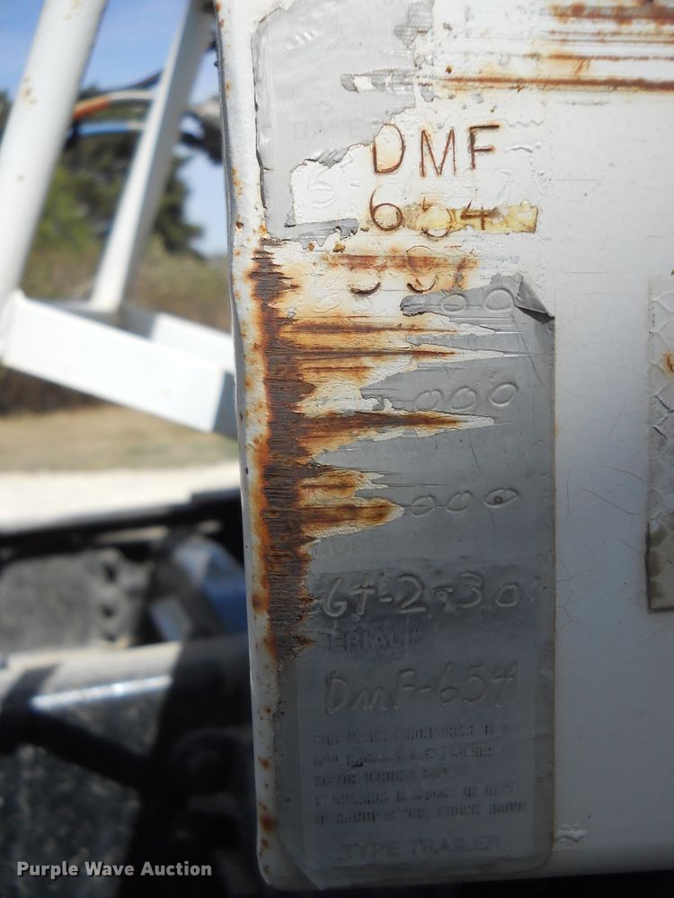 image for item HO9689 1997 DMF GT-2-30 double hopper bottom grain trailer