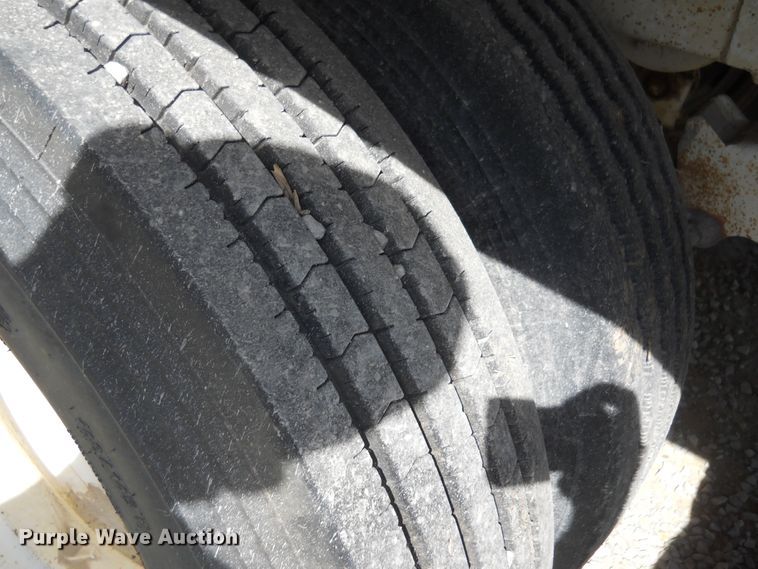 image for item HO9689 1997 DMF GT-2-30 double hopper bottom grain trailer