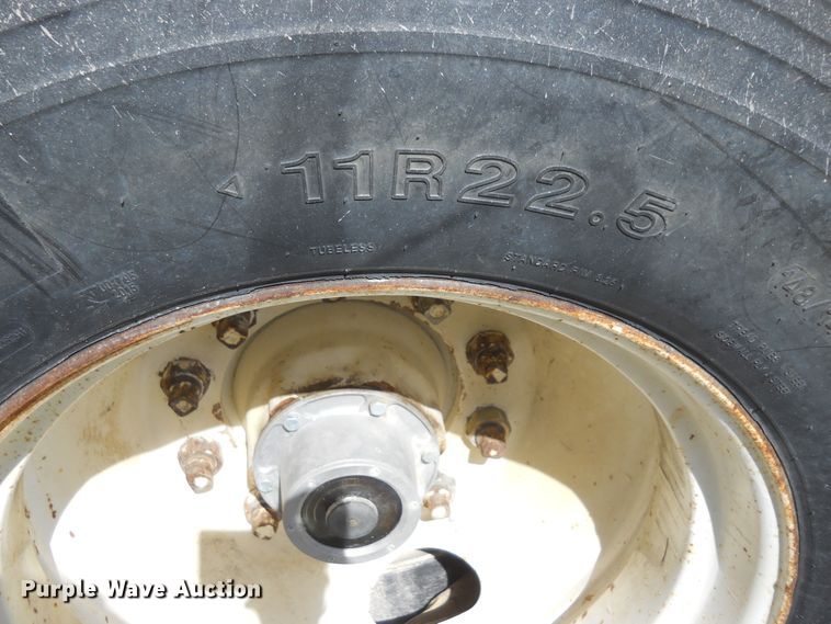 image for item HO9689 1997 DMF GT-2-30 double hopper bottom grain trailer