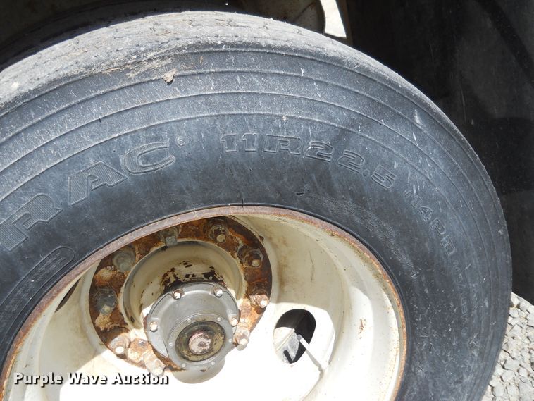 image for item HO9689 1997 DMF GT-2-30 double hopper bottom grain trailer