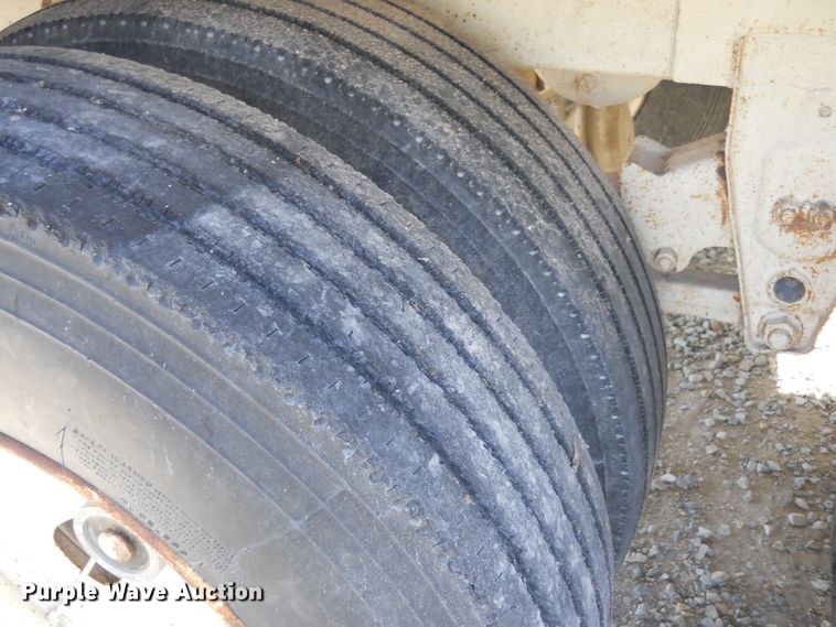 image for item HO9689 1997 DMF GT-2-30 double hopper bottom grain trailer