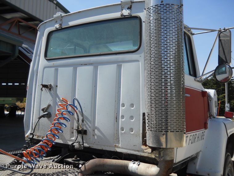 image for item HO9690 1983 Ford 9000  semi truck