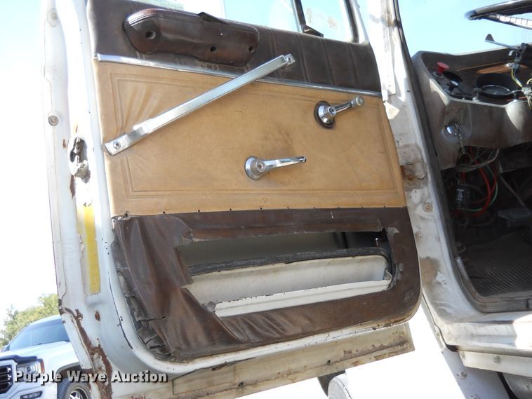 image for item HO9690 1983 Ford 9000  semi truck