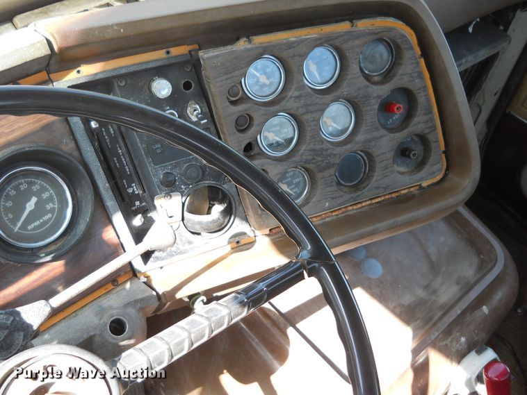 image for item HO9690 1983 Ford 9000  semi truck