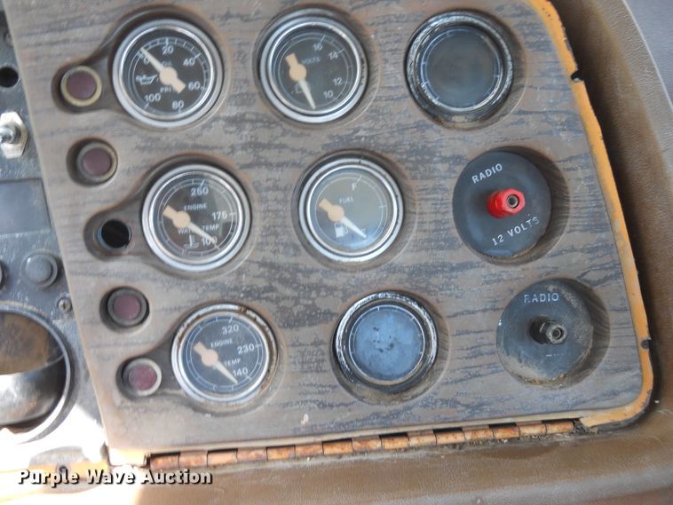 image for item HO9690 1983 Ford 9000  semi truck