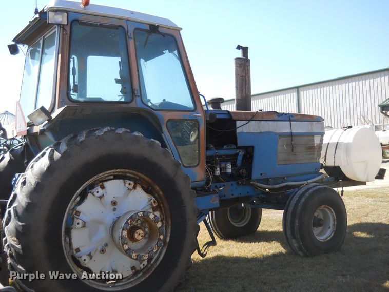 image for item HO9694 1984 Ford TW25  tractor