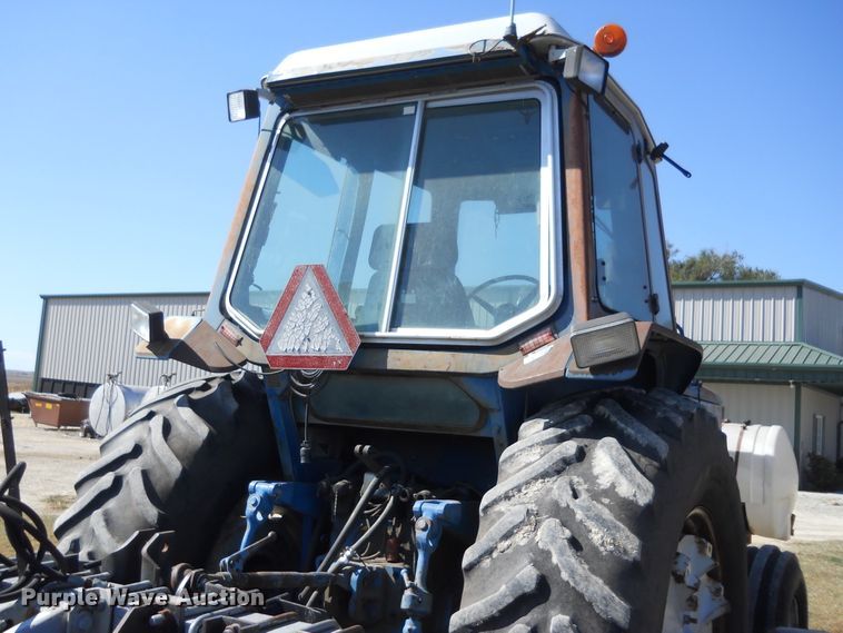 image for item HO9694 1984 Ford TW25  tractor