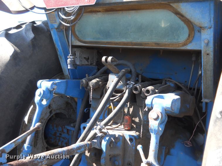 image for item HO9694 1984 Ford TW25  tractor