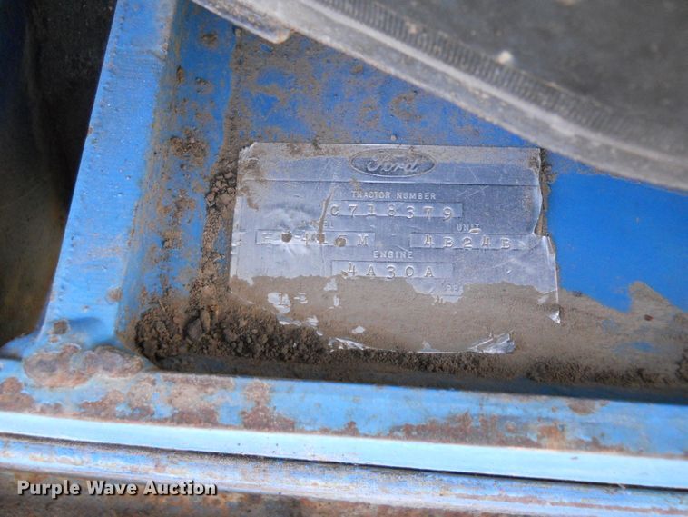 image for item HO9694 1984 Ford TW25  tractor