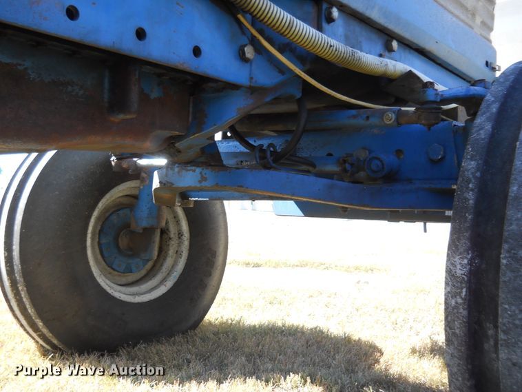 image for item HO9694 1984 Ford TW25  tractor