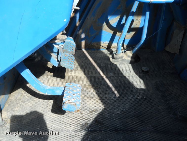 image for item HO9694 1984 Ford TW25  tractor