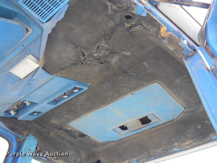 image for item HO9694 1984 Ford TW25  tractor