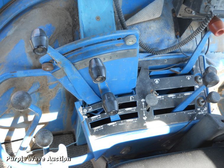 image for item HO9694 1984 Ford TW25  tractor