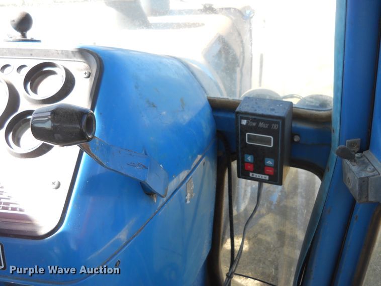 image for item HO9694 1984 Ford TW25  tractor