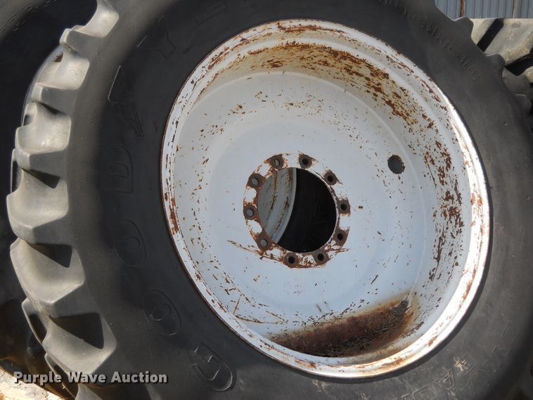 image for item HO9694 1984 Ford TW25  tractor