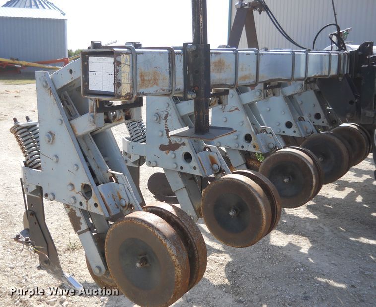 image for item HO9695 Hiniker row crop cultivator