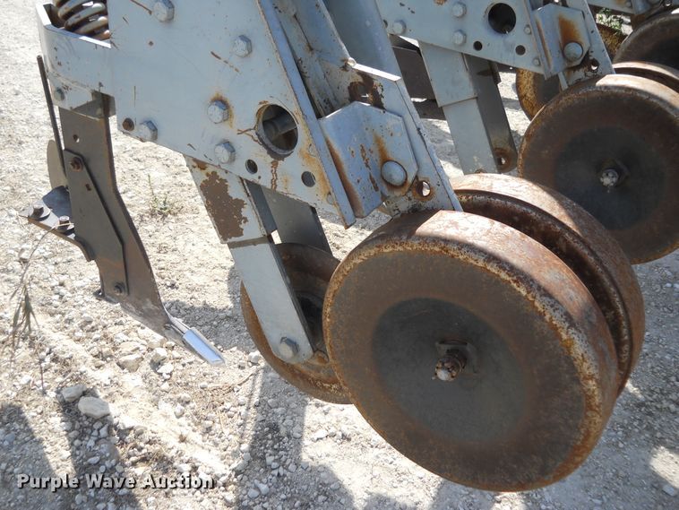 image for item HO9695 Hiniker row crop cultivator