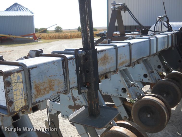 image for item HO9695 Hiniker row crop cultivator