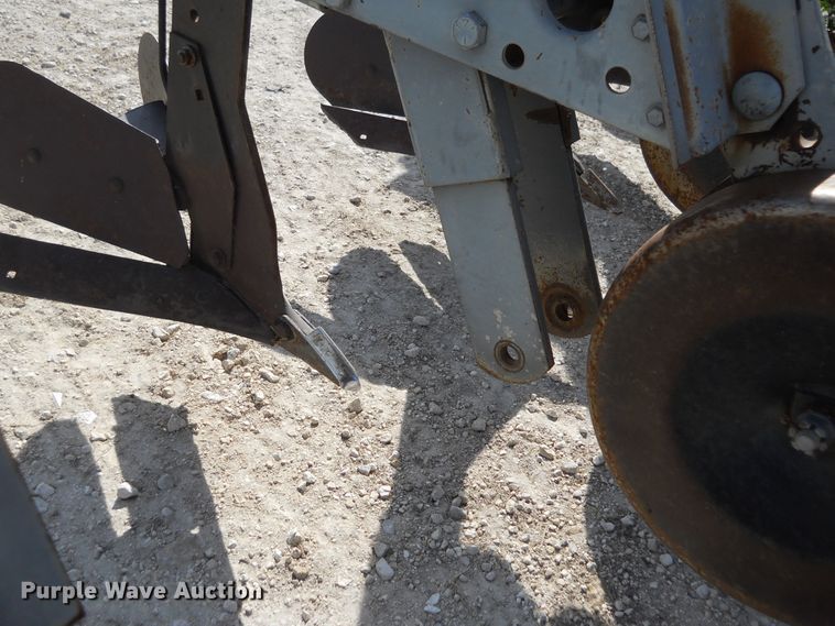 image for item HO9695 Hiniker row crop cultivator