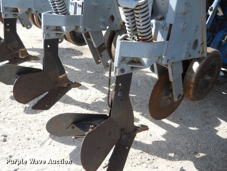 image for item HO9695 Hiniker row crop cultivator