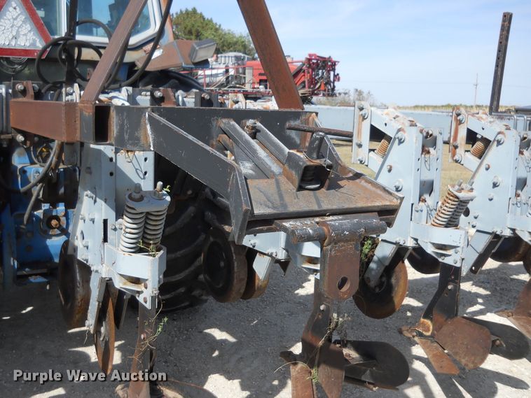 image for item HO9695 Hiniker row crop cultivator