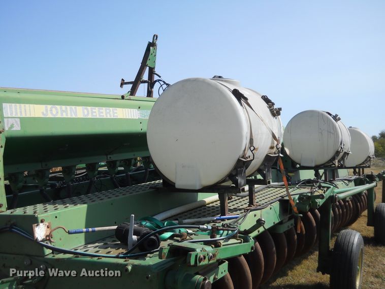 image for item HO9697 (3) John Deere 9400 hoe grain drills