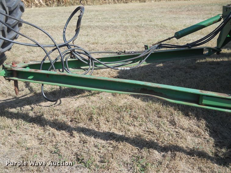 image for item HO9697 (3) John Deere 9400 hoe grain drills