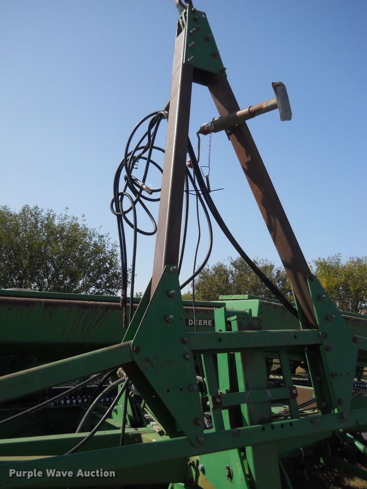 image for item HO9697 (3) John Deere 9400 hoe grain drills