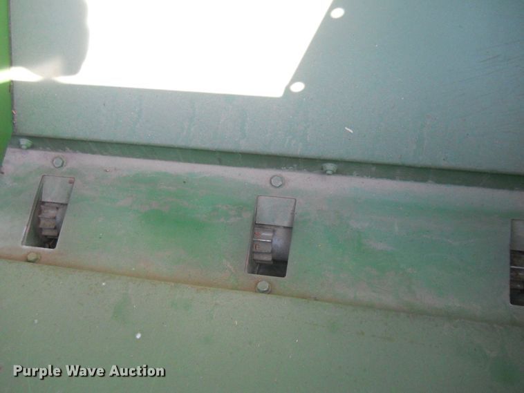 image for item HO9697 (3) John Deere 9400 hoe grain drills