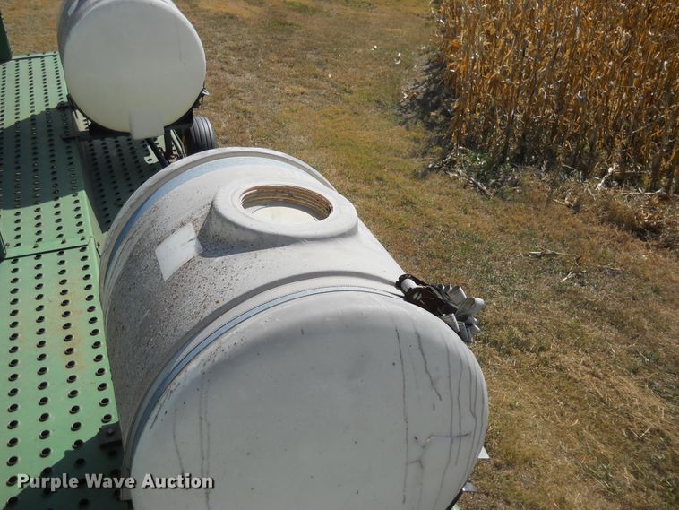 image for item HO9697 (3) John Deere 9400 hoe grain drills