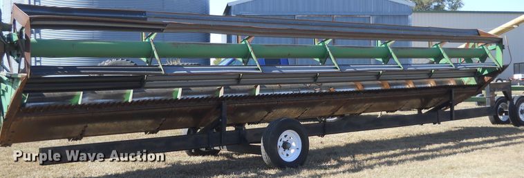 image for item HO9701 1988 John Deere 930 rigid head