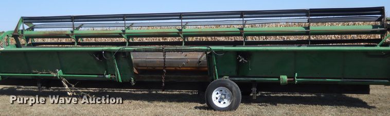 image for item HO9701 1988 John Deere 930 rigid head