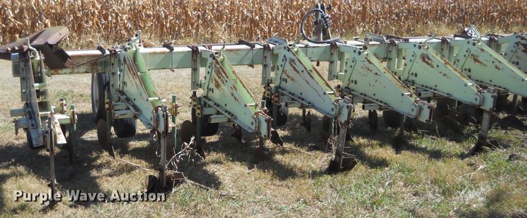 image for item HO9702 Orthman row crop cultivator