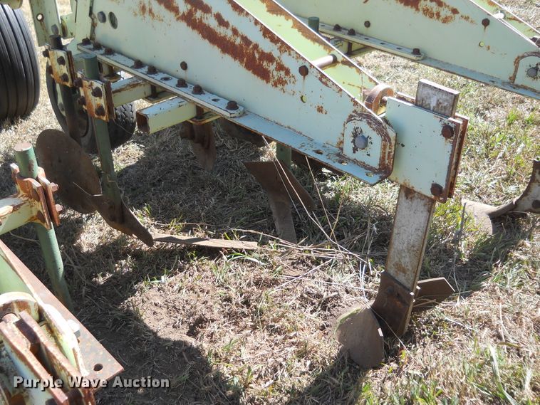 image for item HO9702 Orthman row crop cultivator