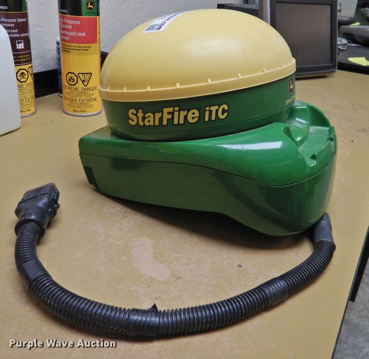 image for item HU9633 John Deere StarFire iTC GPS