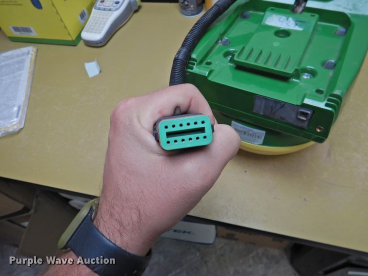 image for item HU9633 John Deere StarFire iTC GPS