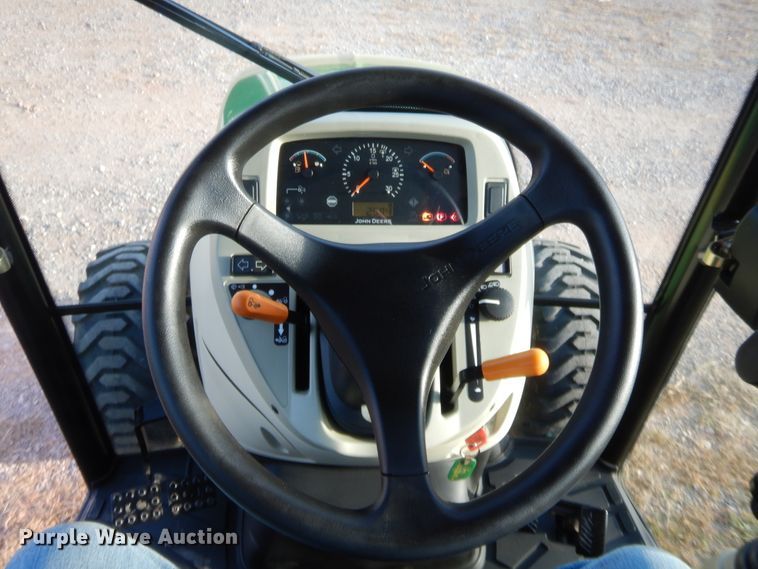 image for item HW9053 2011 John Deere 4520  tractor