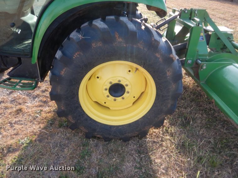 image for item HW9053 2011 John Deere 4520  tractor