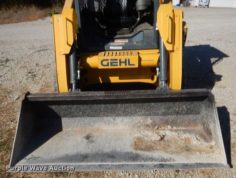 image for item HW9119 2015 Gehl RT175  tracked skid steer loader