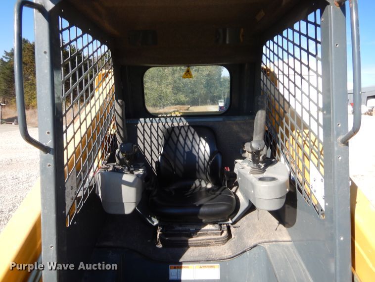 image for item HW9119 2015 Gehl RT175  tracked skid steer loader