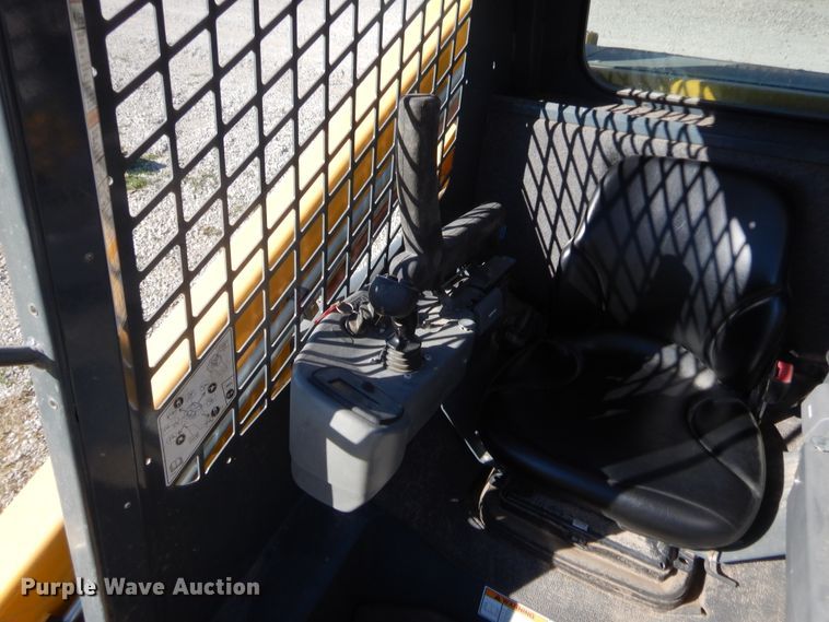 image for item HW9119 2015 Gehl RT175  tracked skid steer loader