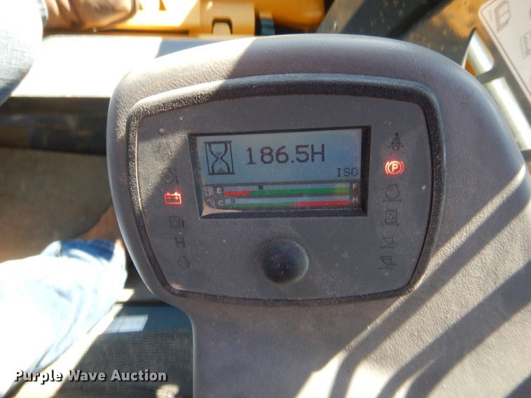 image for item HW9119 2015 Gehl RT175  tracked skid steer loader