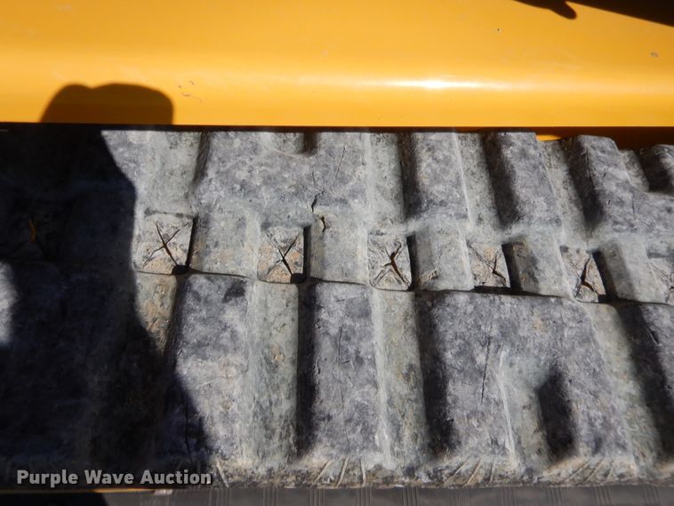 image for item HW9119 2015 Gehl RT175  tracked skid steer loader