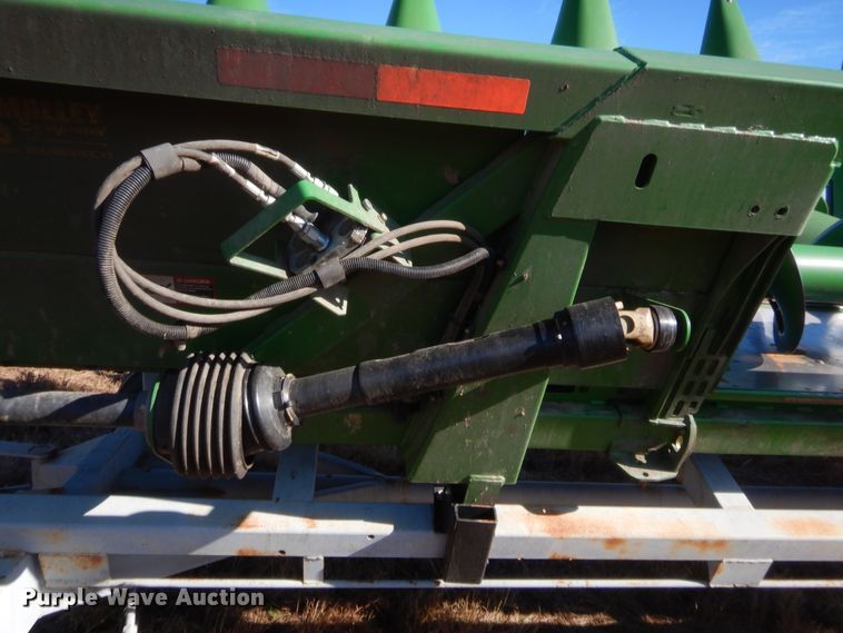 image for item HW9120 2009 John Deere 608C corn head