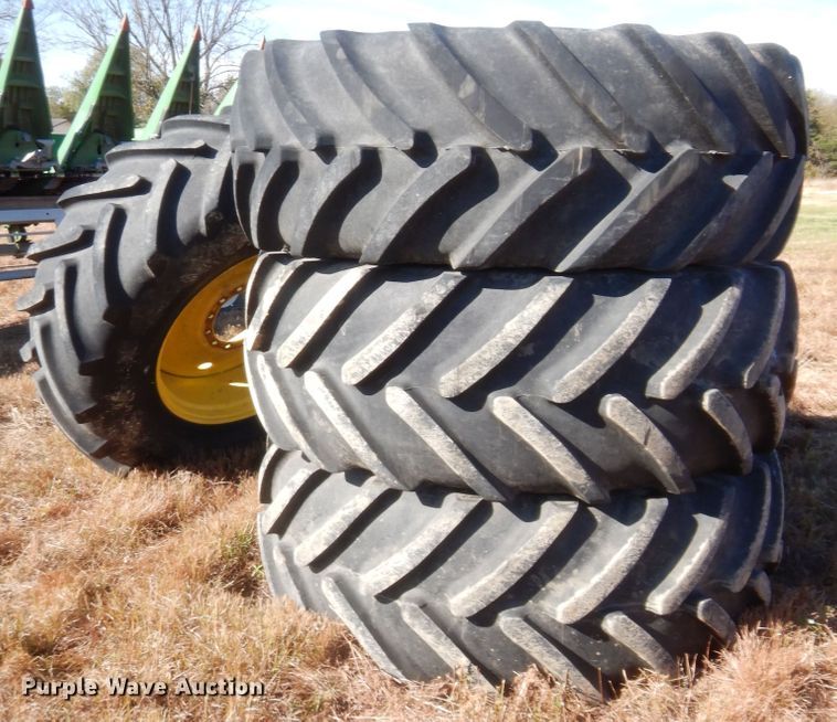 image for item HW9121 (4) 650/65R38 flotation tire and wheels