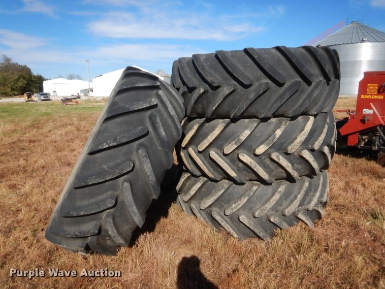 image for item HW9121 (4) 650/65R38 flotation tire and wheels