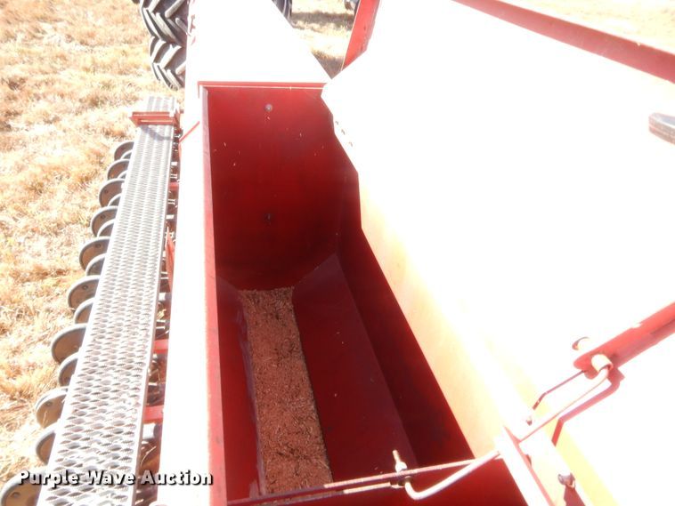 image for item HW9122 Sunflower 9410-20 grain drill