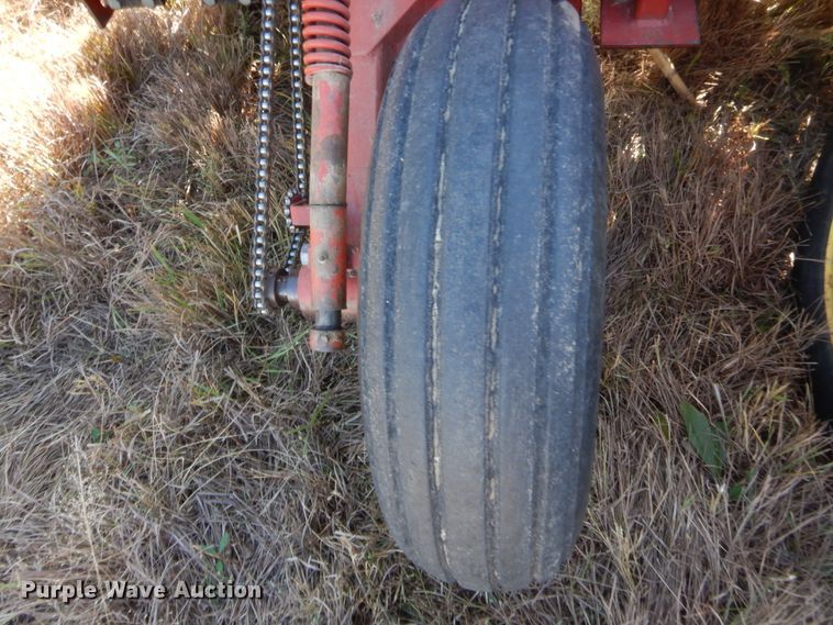 image for item HW9122 Sunflower 9410-20 grain drill