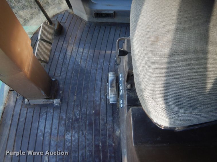 image for item HW9124 1990 John Deere 9600  combine