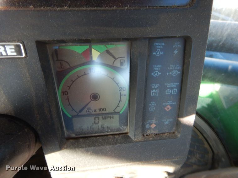 image for item HW9126 1996 John Deere 8870  4WD tractor